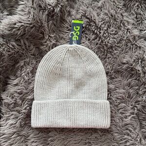 MENS BEANIE HAT KNIT NEW WITH TAGS GREY